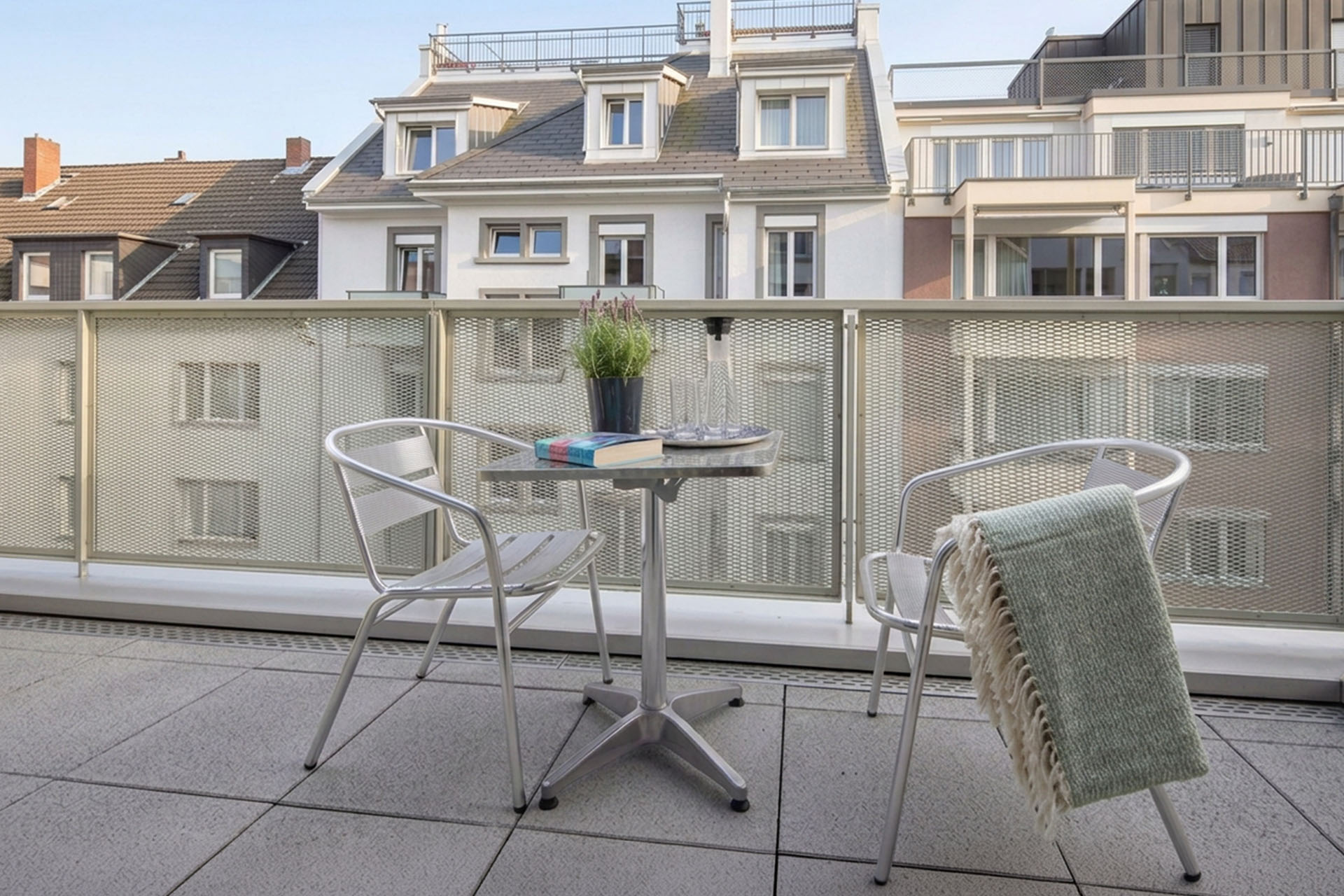 RO2050_apartment-mieten-zuerich-rotachstrasse-20-balkon_1_