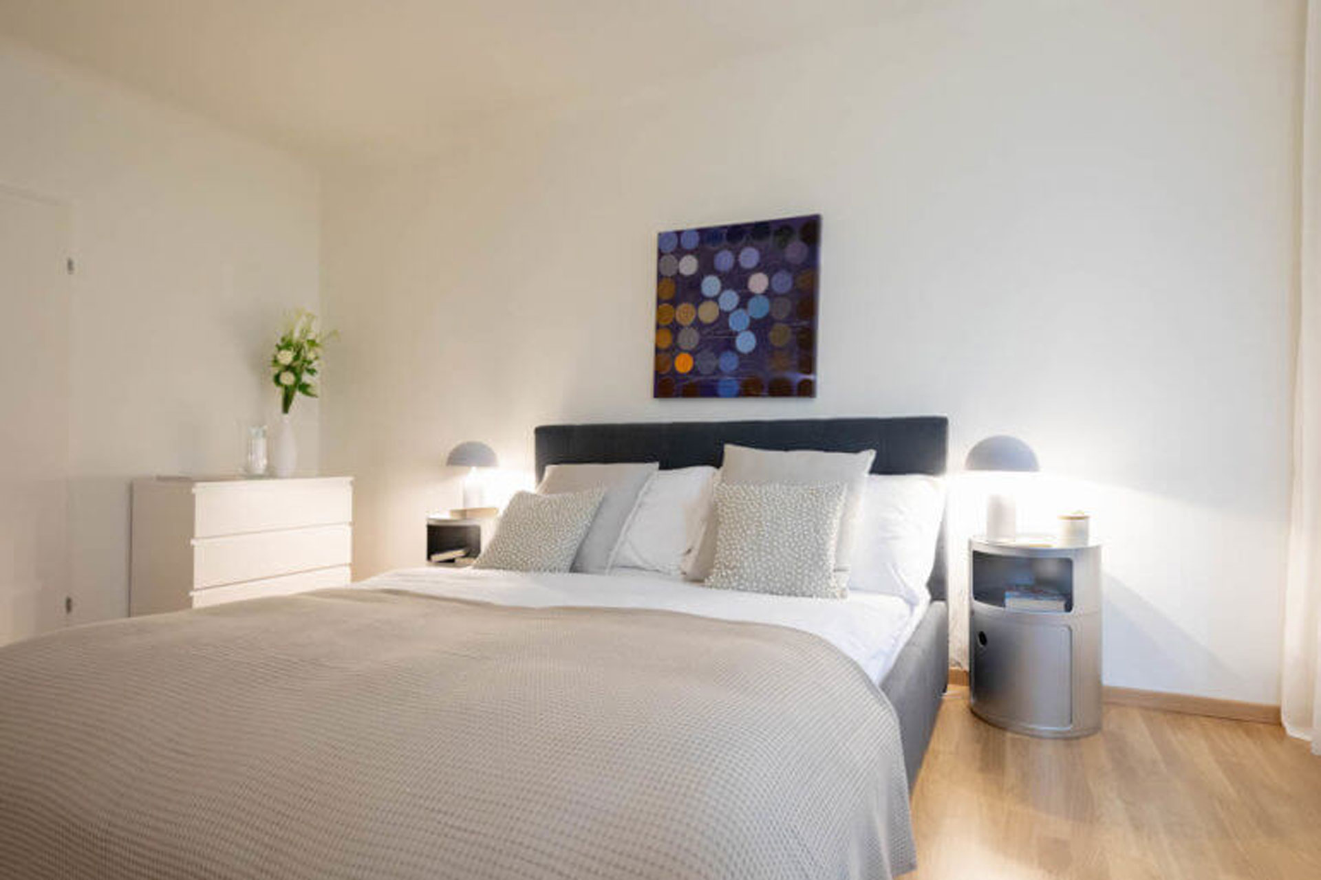 RO2050_apartment-mieten-zuerich-rotachstrasse-20-schlafzimmer_1920