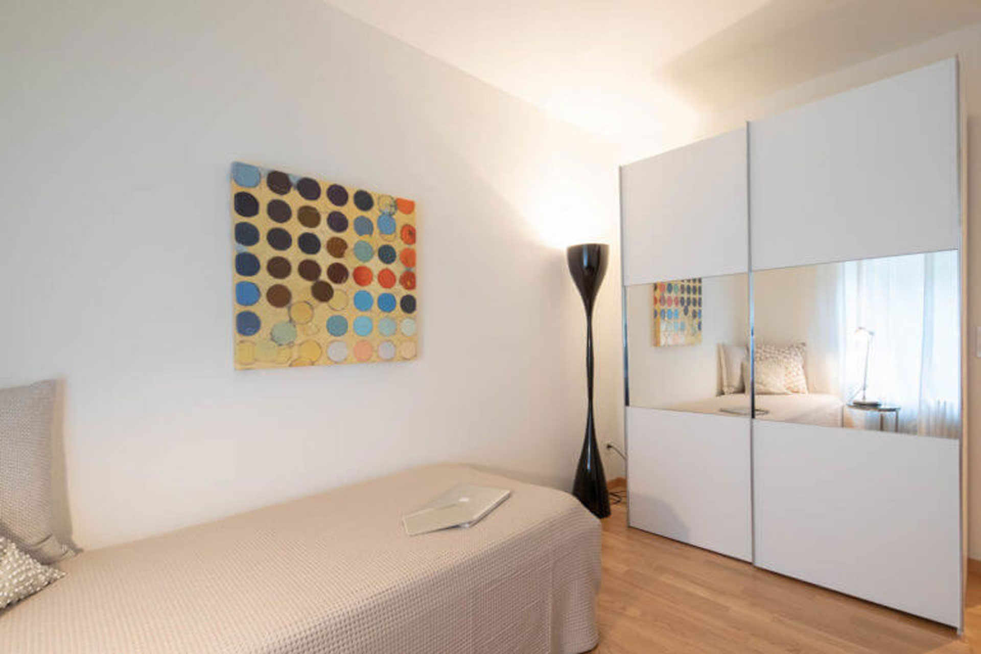 MA0680_apartment-mieten-zuerich-magnolienstrasse-6-schlafzimmer3_1920
